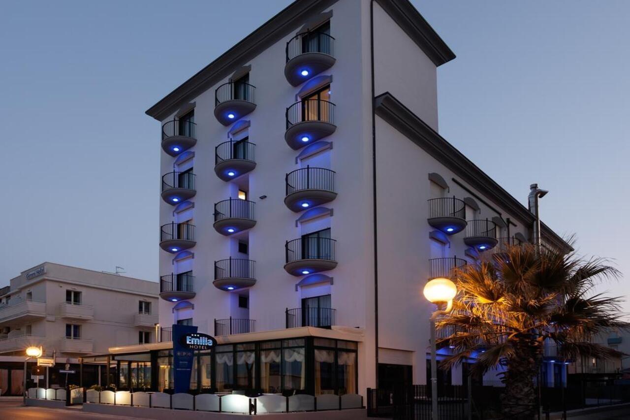 Hotel Emilia Rimini Buitenkant foto