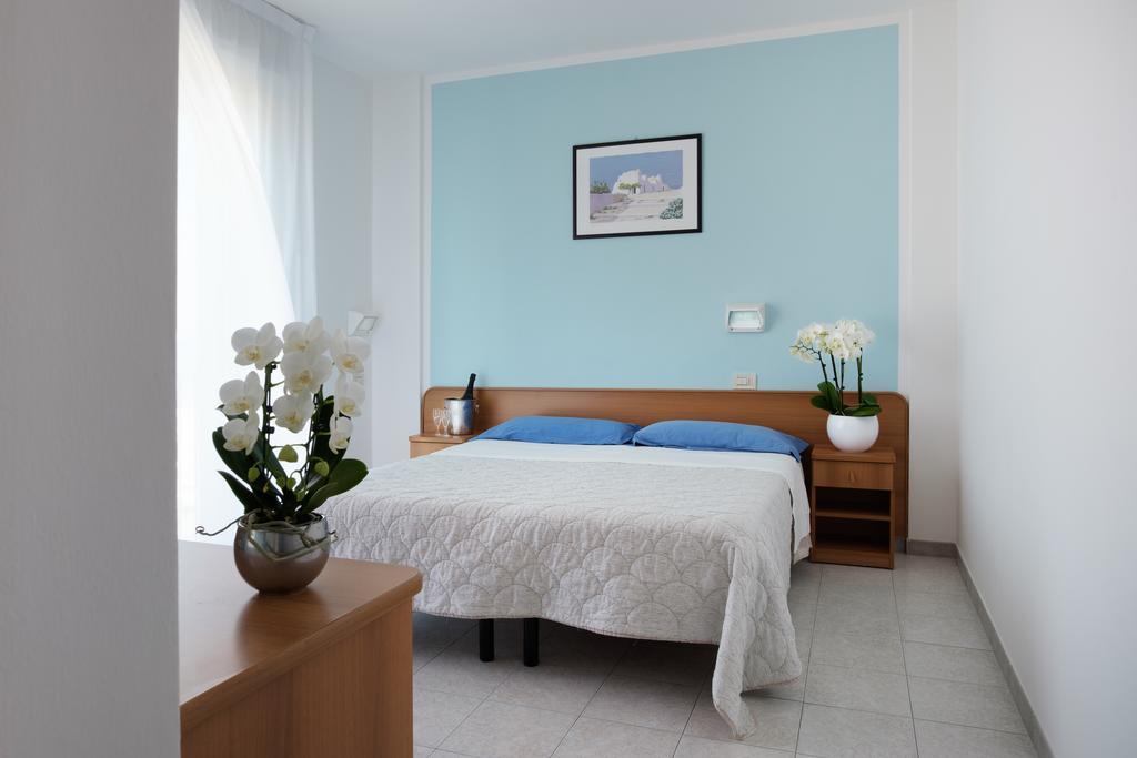 Hotel Emilia Rimini Buitenkant foto